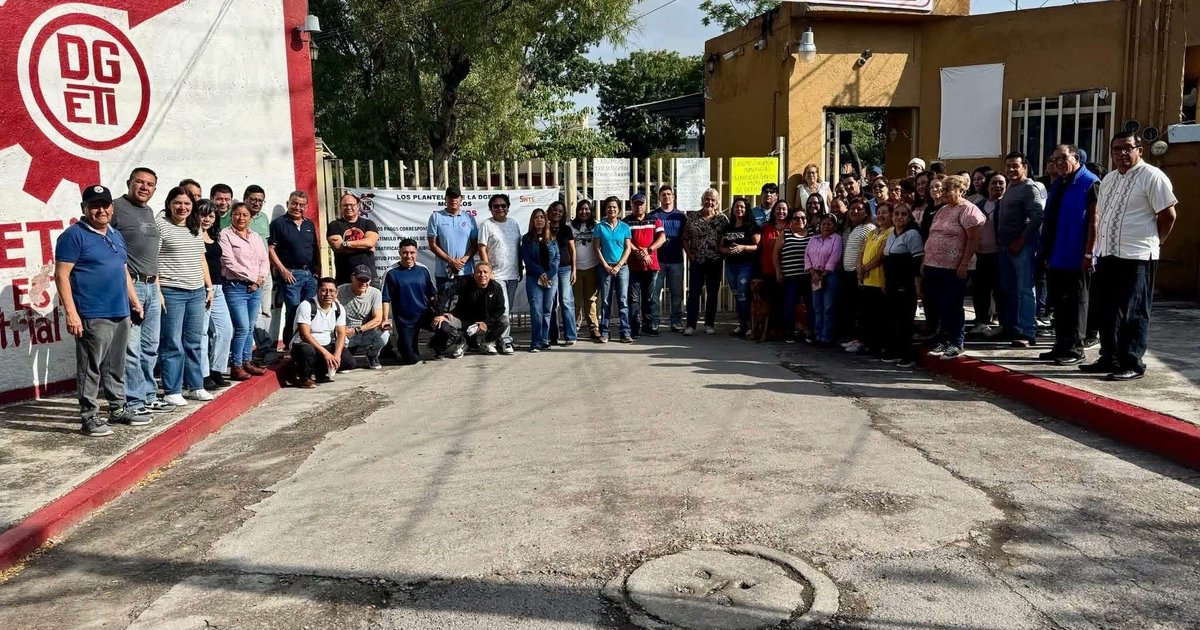 Maestros de Morelos hacen paro; SEP les adeuda 2 mil mdp