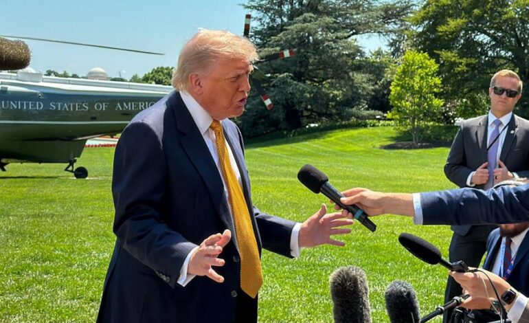 ABC, CBS, Fox News y NBC dejan de cubrir los actos de Trump tras el veto de la Casa Banca