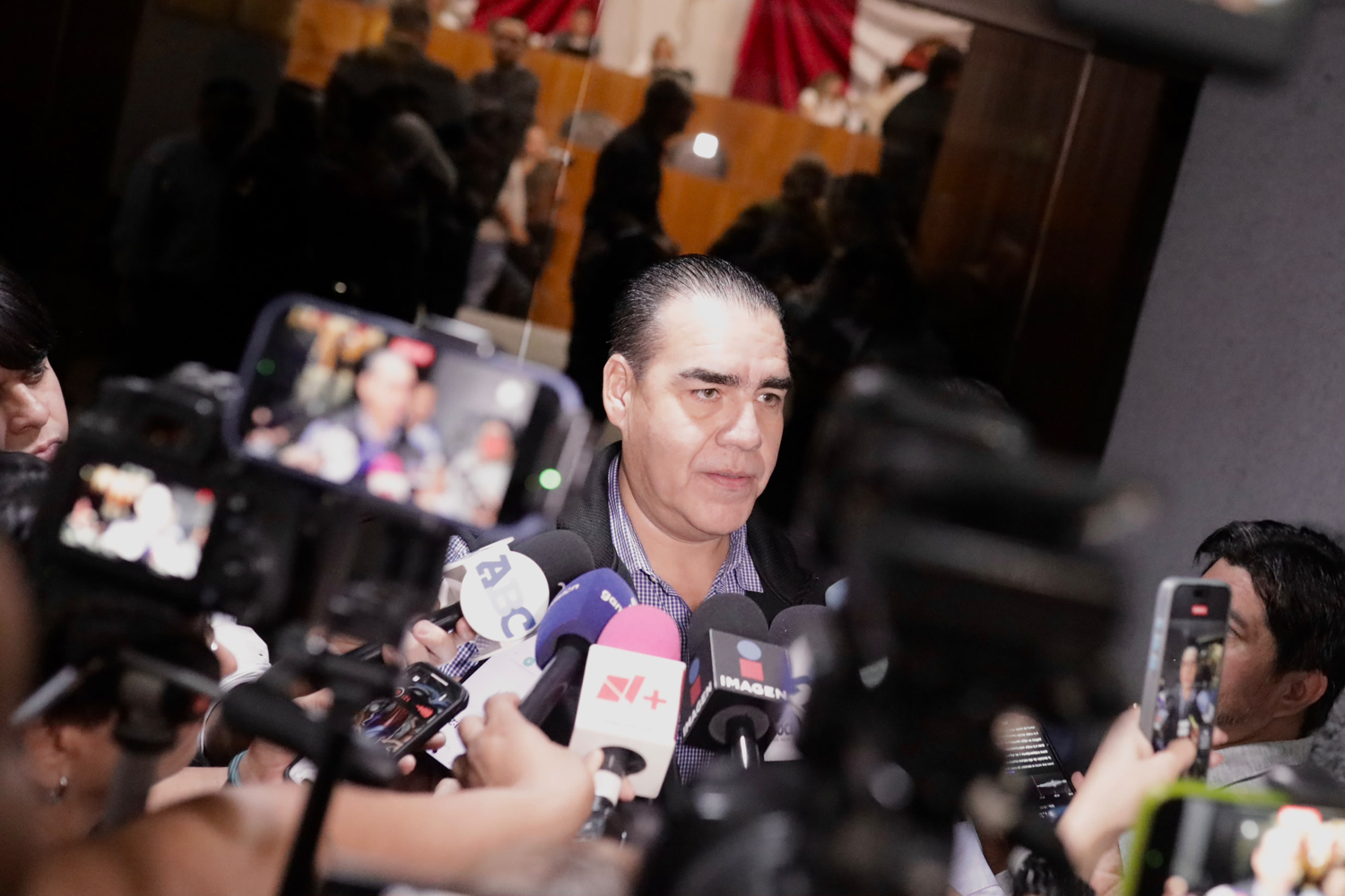 Busca Heriberto Treviño cerrar vacío legal en litigios laborales del servicio civil