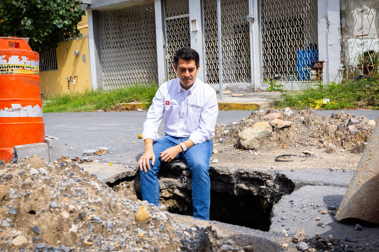 Señala Marcelo Segovia obras abandonadas de Agua y Drenaje en Monterrey
