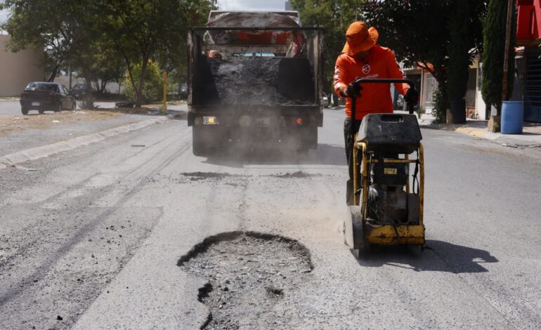Tras paso de las lluvias, Guadalupe refuerza bacheo y luminarias