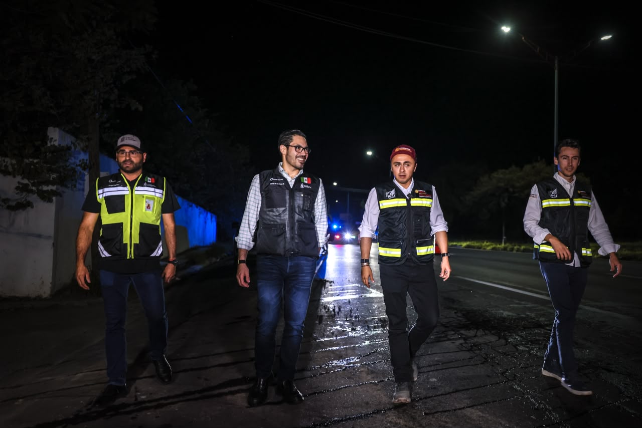 Supervisa David de la Peña trabajos de recarpeteo en la Carretera Nacional