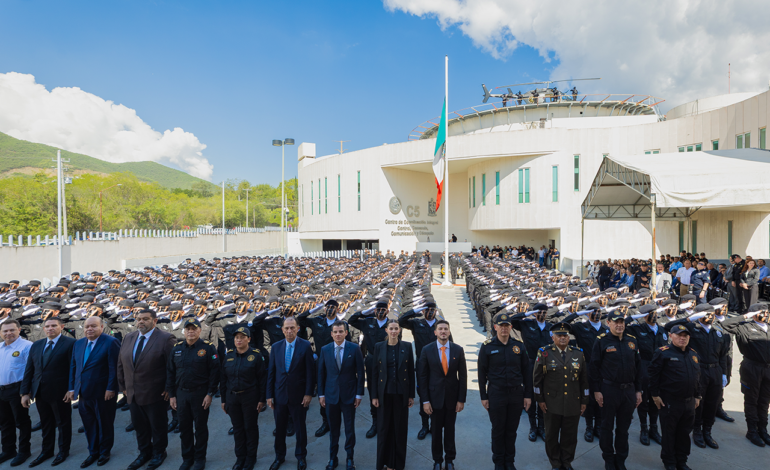 Refuerza Estado seguridad con 200 nuevos oficiales de Fuerza Civil NL