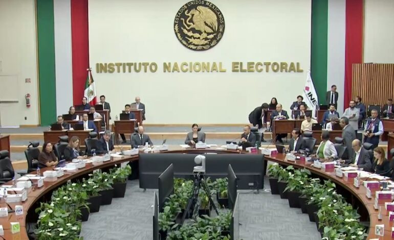 INE ordena a partidos postular a mujeres en 9 de las 17 gubernaturas en disputa