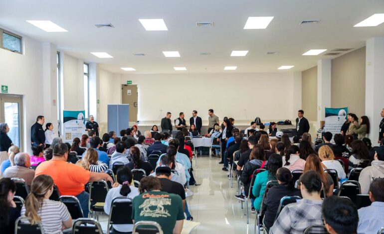 Llega brigada del SAT a Santiago