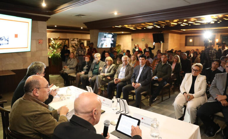 México en riesgo de agravar la crisis eléctrica, solo tiene gas para tres días: Moreira