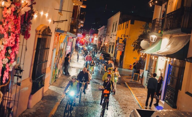 Pedalean por las leyendas y tradiciones del Monterrey antiguo