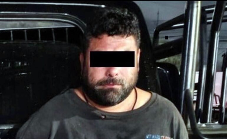 Golpea y muerde en la cara a su papa