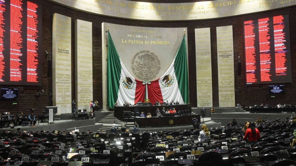 Morenistas aprueban la «Ley Antimemes»