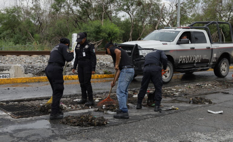 Refuerza Escobedo limpieza de arroyos y alcantarillas ante pronóstico de más precipitaciones