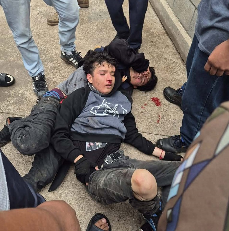 Hermanos asesinan a maestra de secundaria y lesionan a alumnos en Torreón