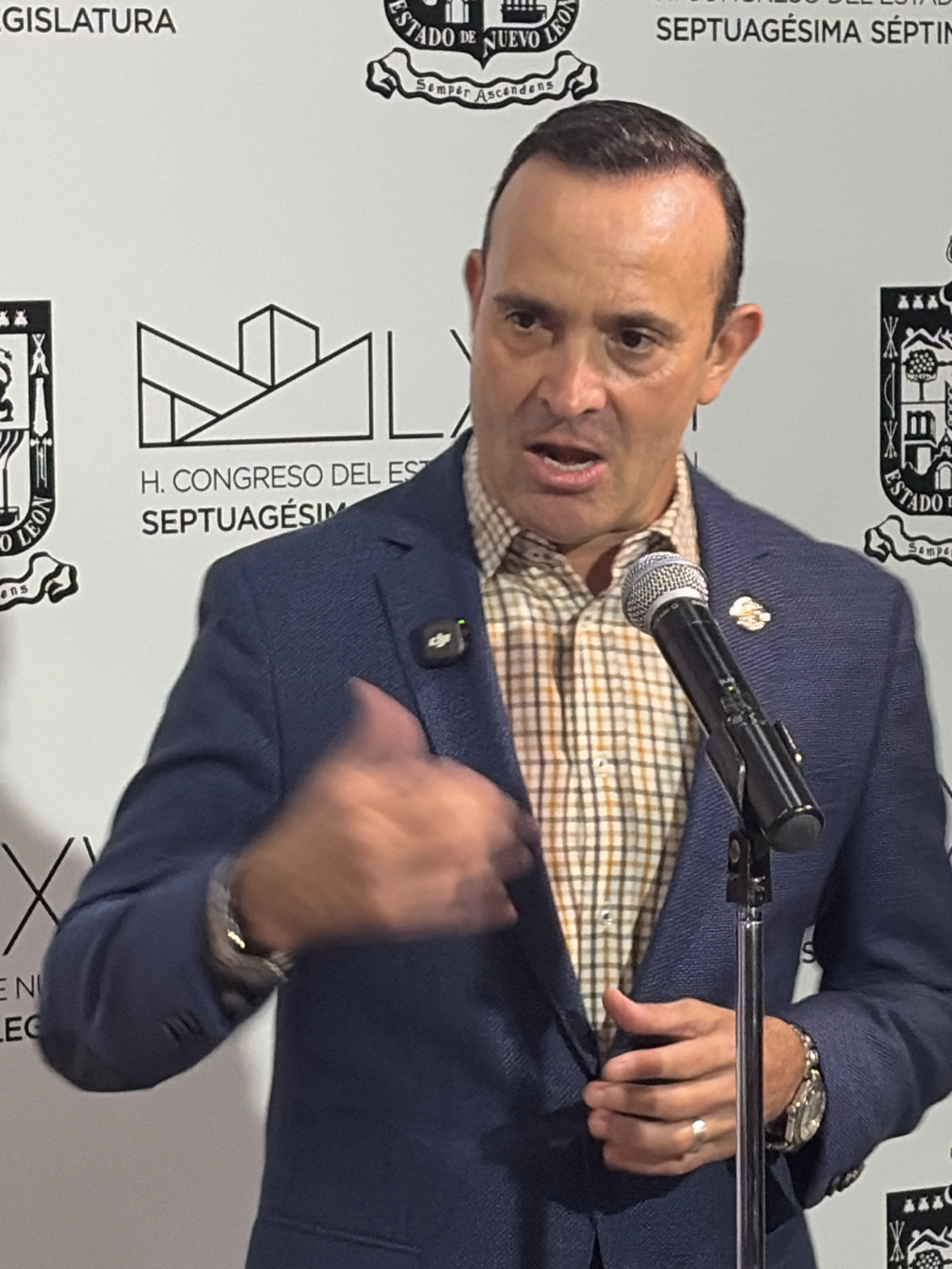 Invita Chale de la Fuente a Samuel a que pida licencia… «Nosotros nombraremos al interino»