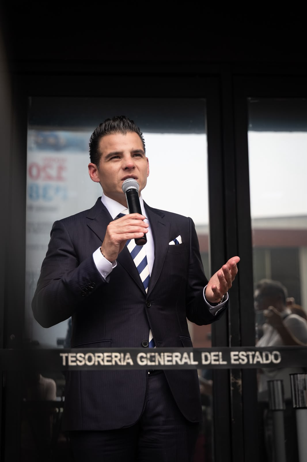 Somos un Gobierno que combate la corrupción.- Mike Flores