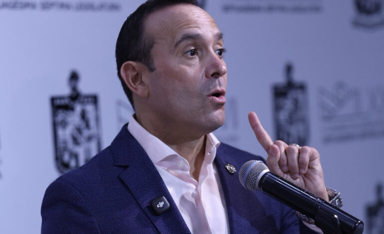 Exige Carlos de la Fuente sancionar a Barragán por acueducto Monterrey V