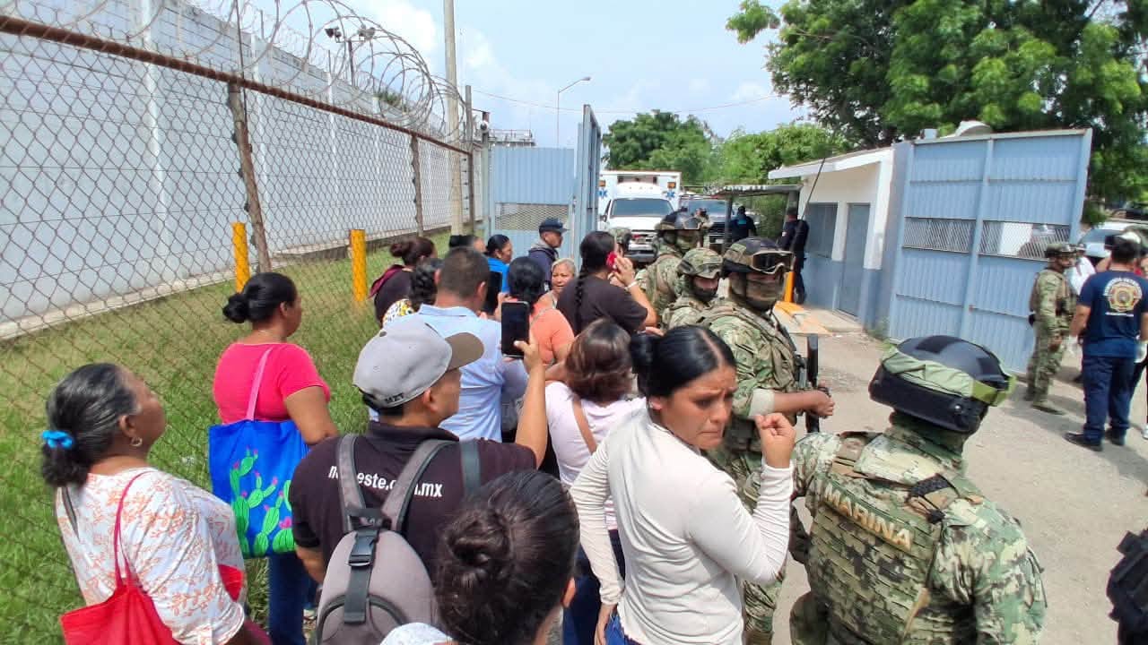 Sicarios ingresan a Penal de Mazatlán y asesinan a seis personas y hiere a otras 15
