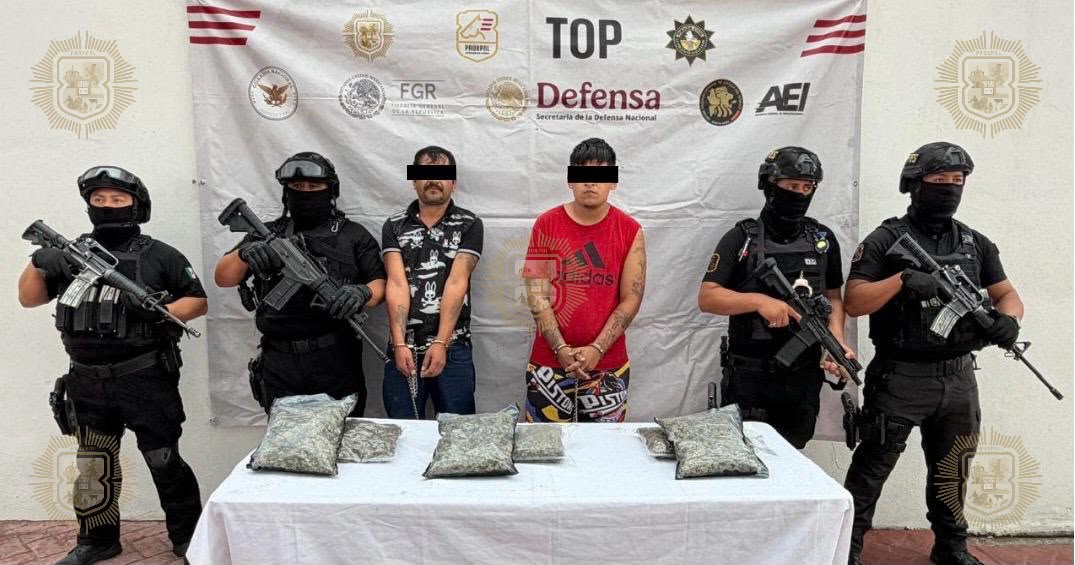 Se daban un «toque» en una calle de Escobedo y les encuentran tres kilos de mariguana