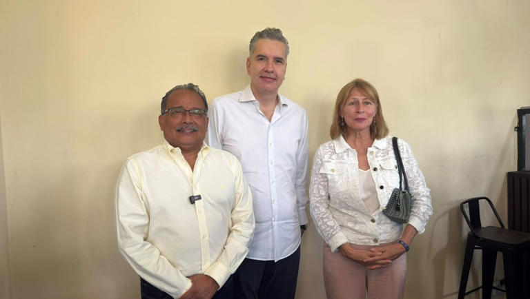 Exigen a MoReNa desconocer designación de Clara Luz como coordinadora